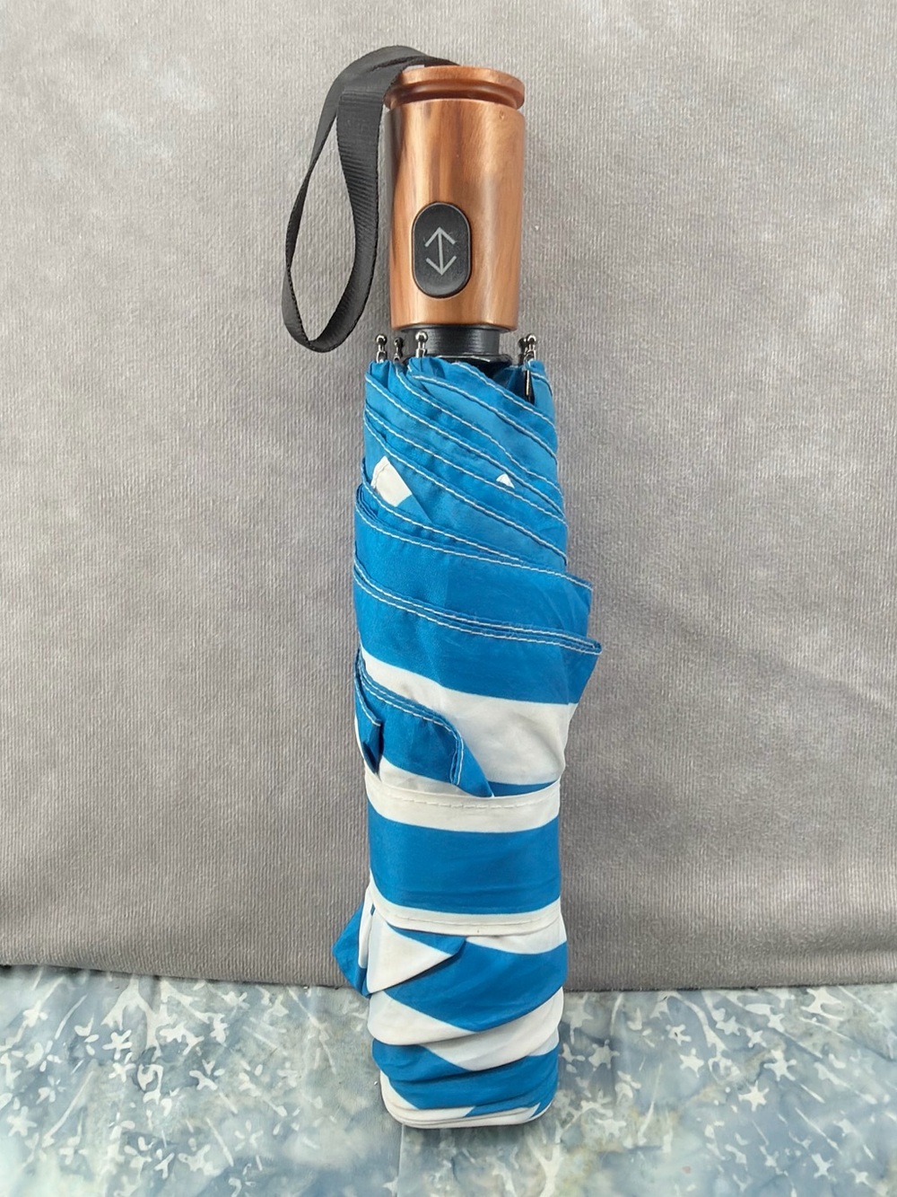 Shedrain Blue and White Stripe Compact Umbrella